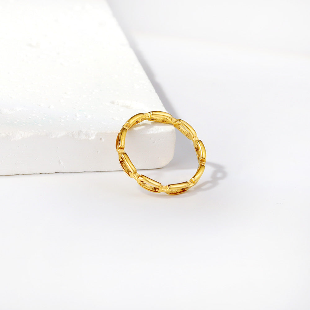 Oval Ring